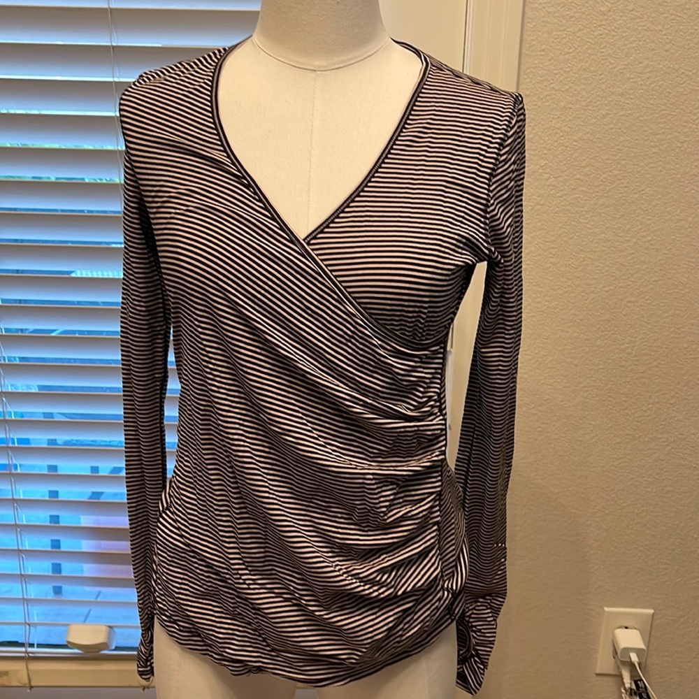 Lulu wrap top